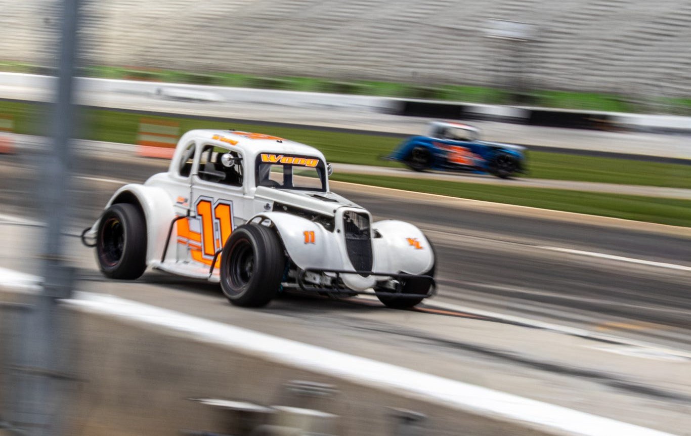 Rennium Racing #11 on track
